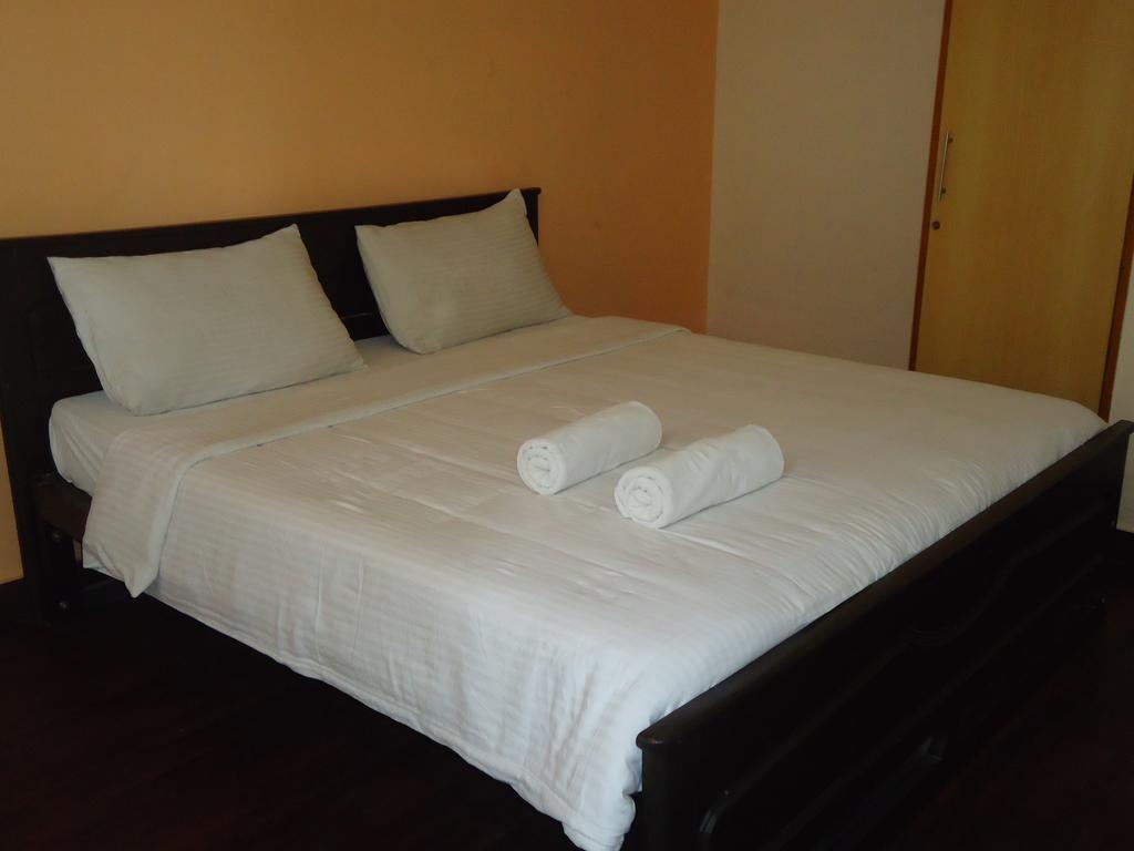 Sri Sai Comforts Hotel Bangalore Kamer foto